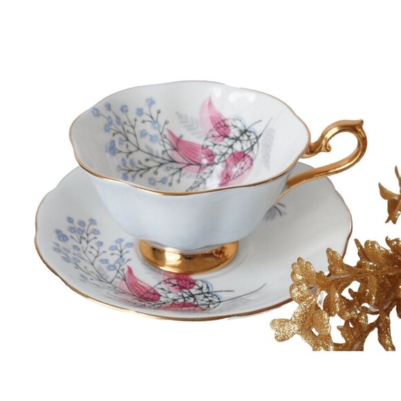 Vintage ROYAL ALBERT Bone China Teacup & Saucer Tea Cup Blue England Floral - Picture 1 of 7